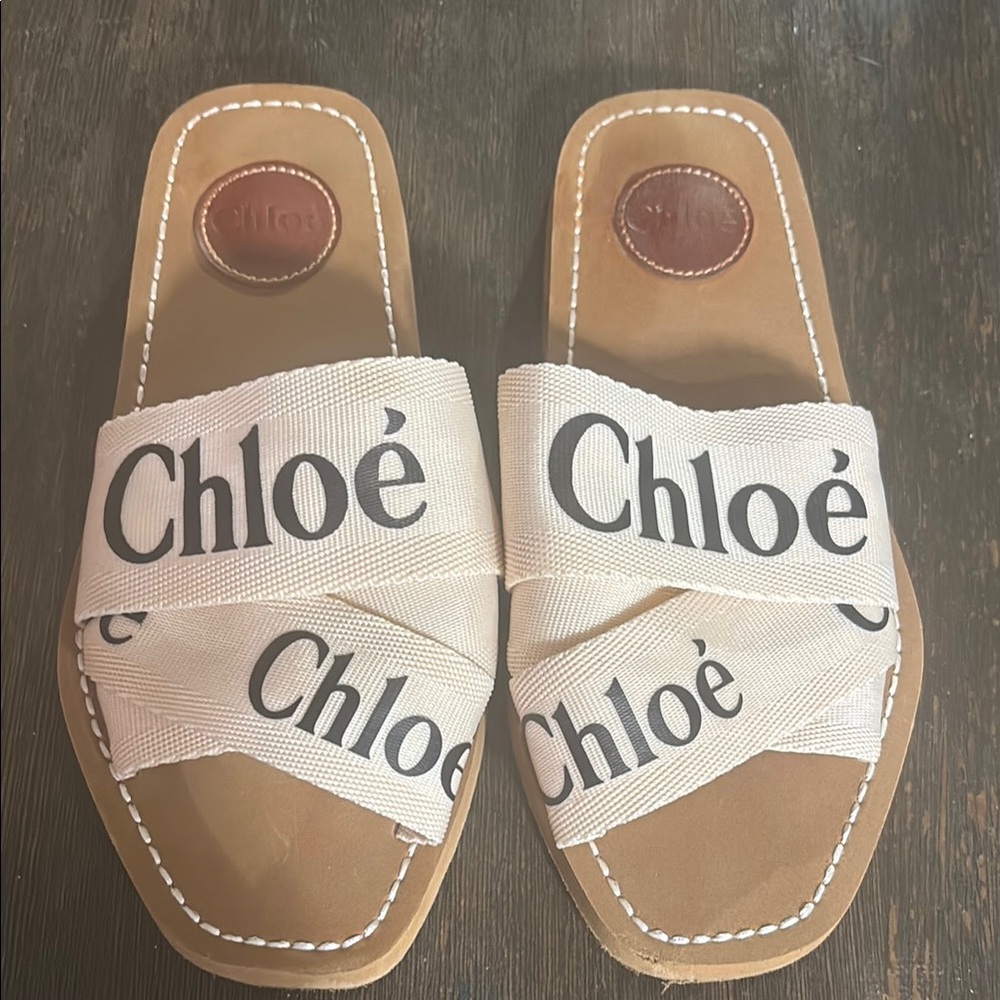 Chloé Beige Logo Slide Sandals